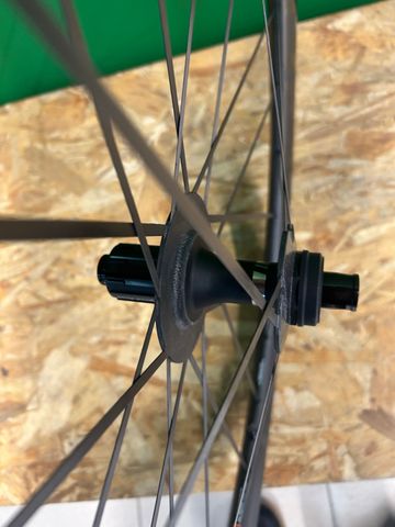Used Cadex Max40 2025 bike — image 4 of 9