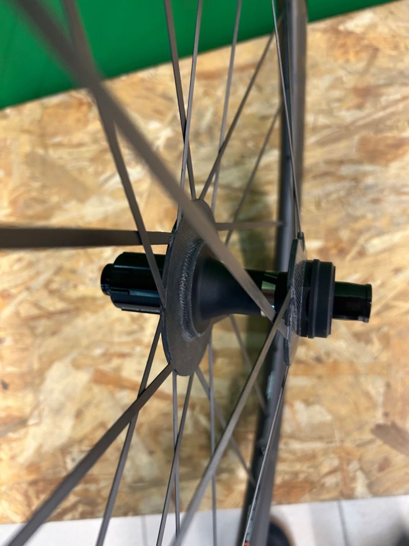 Used Cadex Max40 2025 bike — image 4 of 9