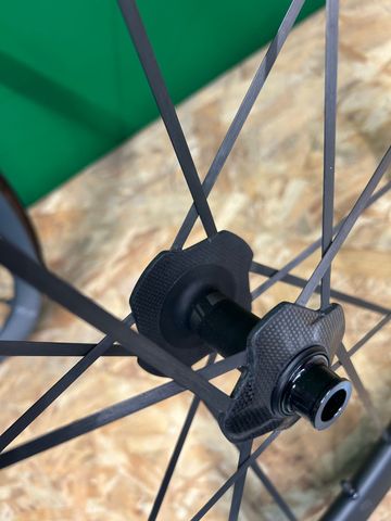 Used Cadex Max40 2025 bike — image 7 of 9