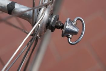 Used Campagnolo Record, Nisi Solidal, Tubolare, 36 Fori, Ruota Anteriore 1982 bike — image 7 of 13