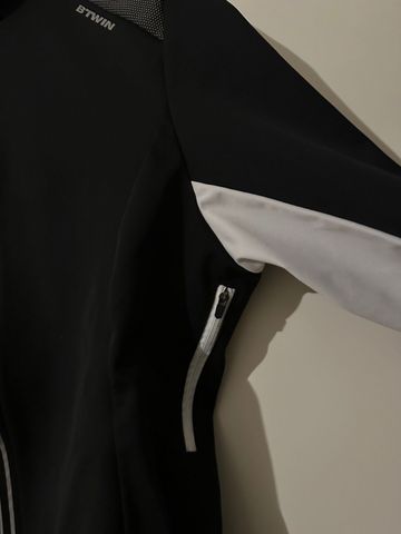 Gebrauchtes BTWIN Giacca Invernale 2022 bike — Bild 2 von 4