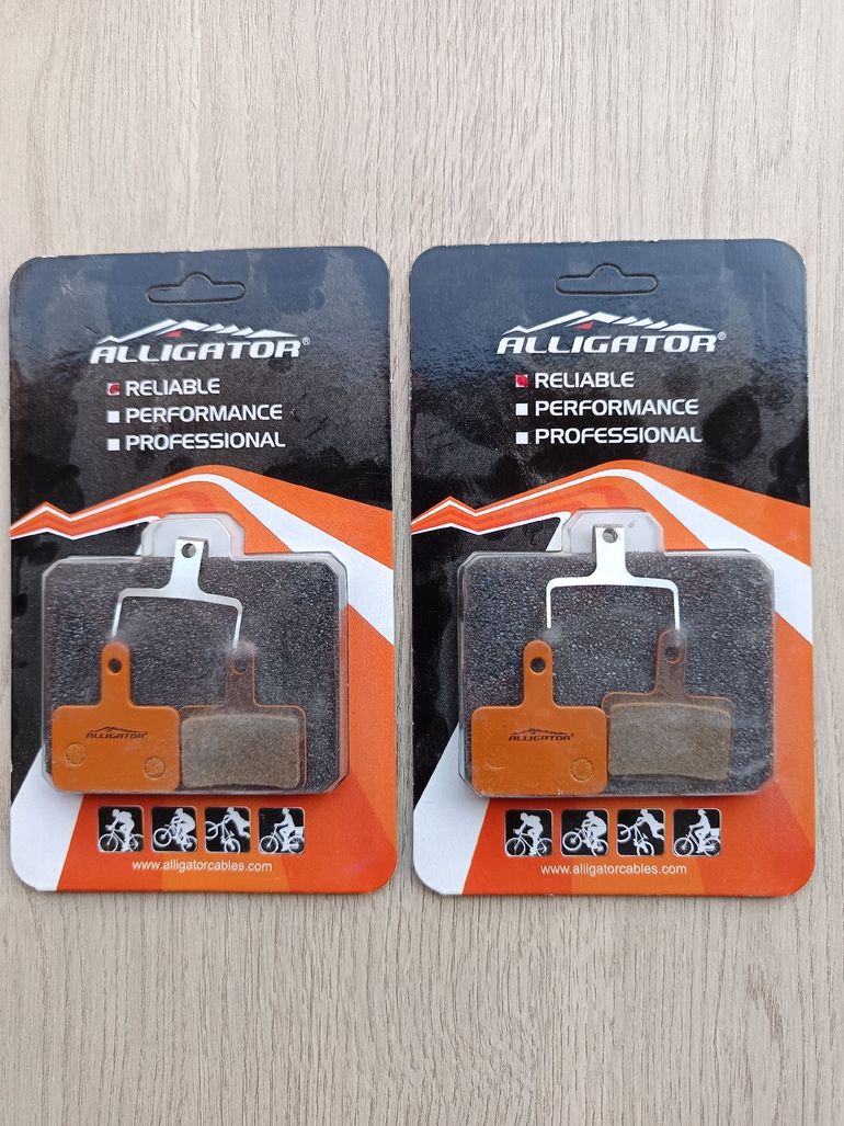 Used alligator plaquettes compatible shimano-tektro 2021 bike — image 2 of 3