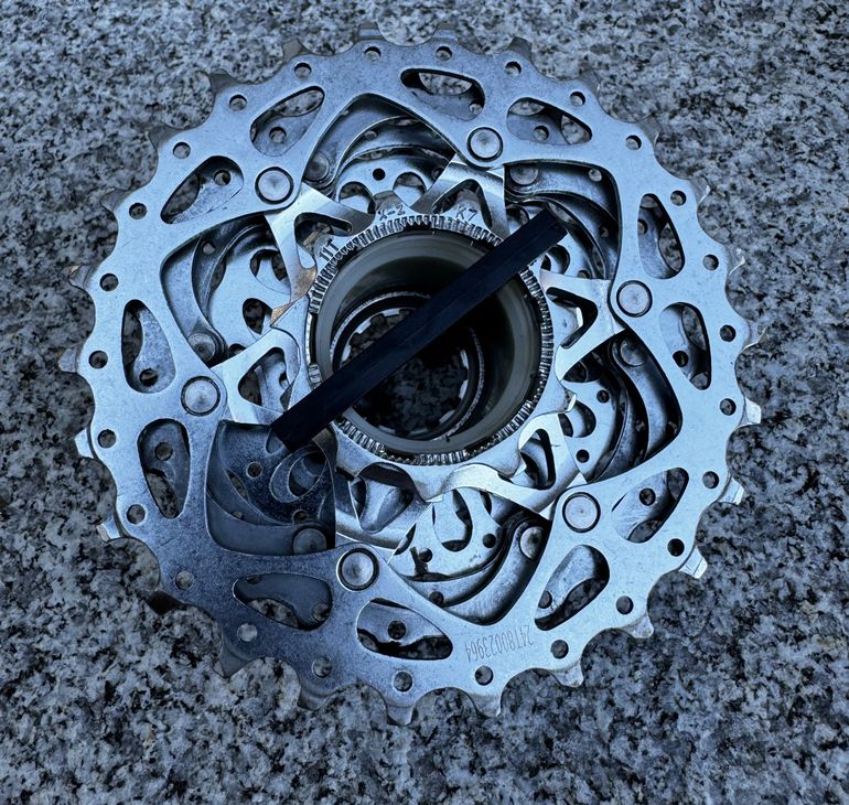 Used Sram Rival OG-1070 10 Speed 11-26T bike — image 2 of 5