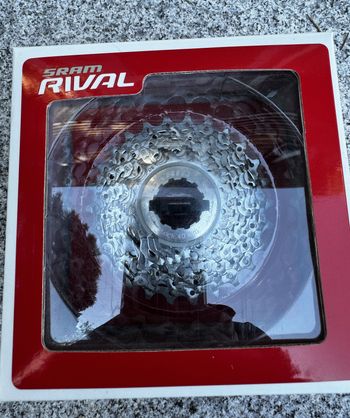 Used Sram Rival OG-1070 10 Speed 11-26T bike — image 5 of 5
