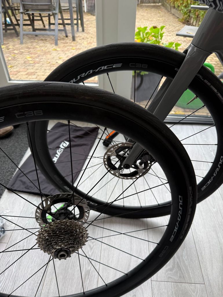 Used Shimano Dura Ace C36 Wielset bike — image 1 of 3