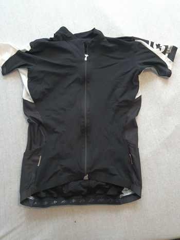 Assos, Trikot Größe L