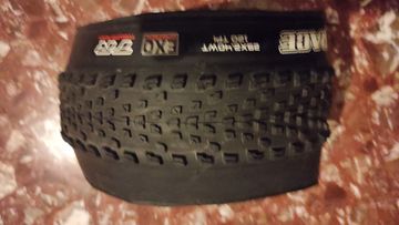 Maxxis RECON RACE exo/tr 29x2.40wt Tyres & Tubes d'occasion