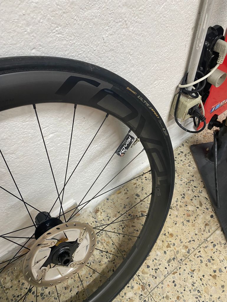Used Roval Cl 50 disc 2021 bike — image 5 of 9
