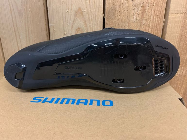 Used Shimano RC3 black 45 2025 bike — image 2 of 3
