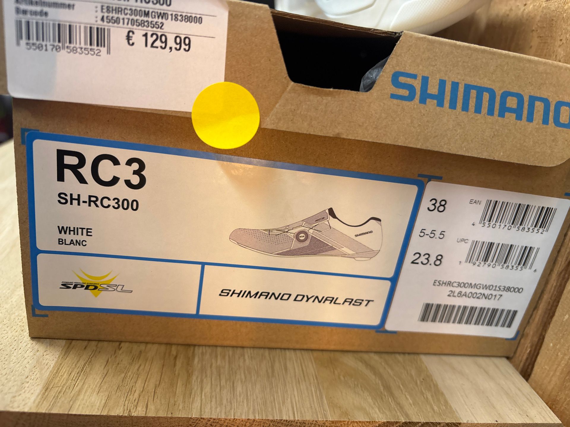 Shimano RC3 white 38 2025