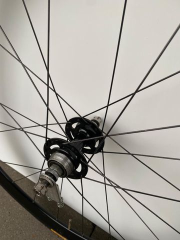 Used — Track Wheelset Clincher bike — image 7 of 10