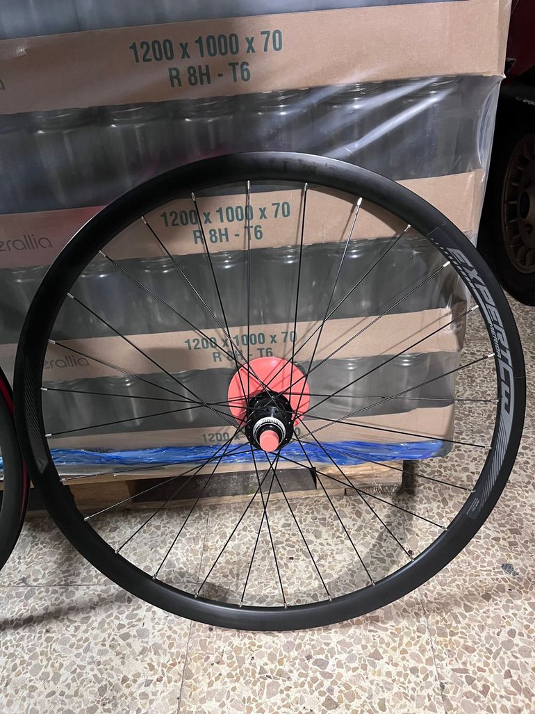 Used Merida Expert CW 2025 bike — image 3 of 3