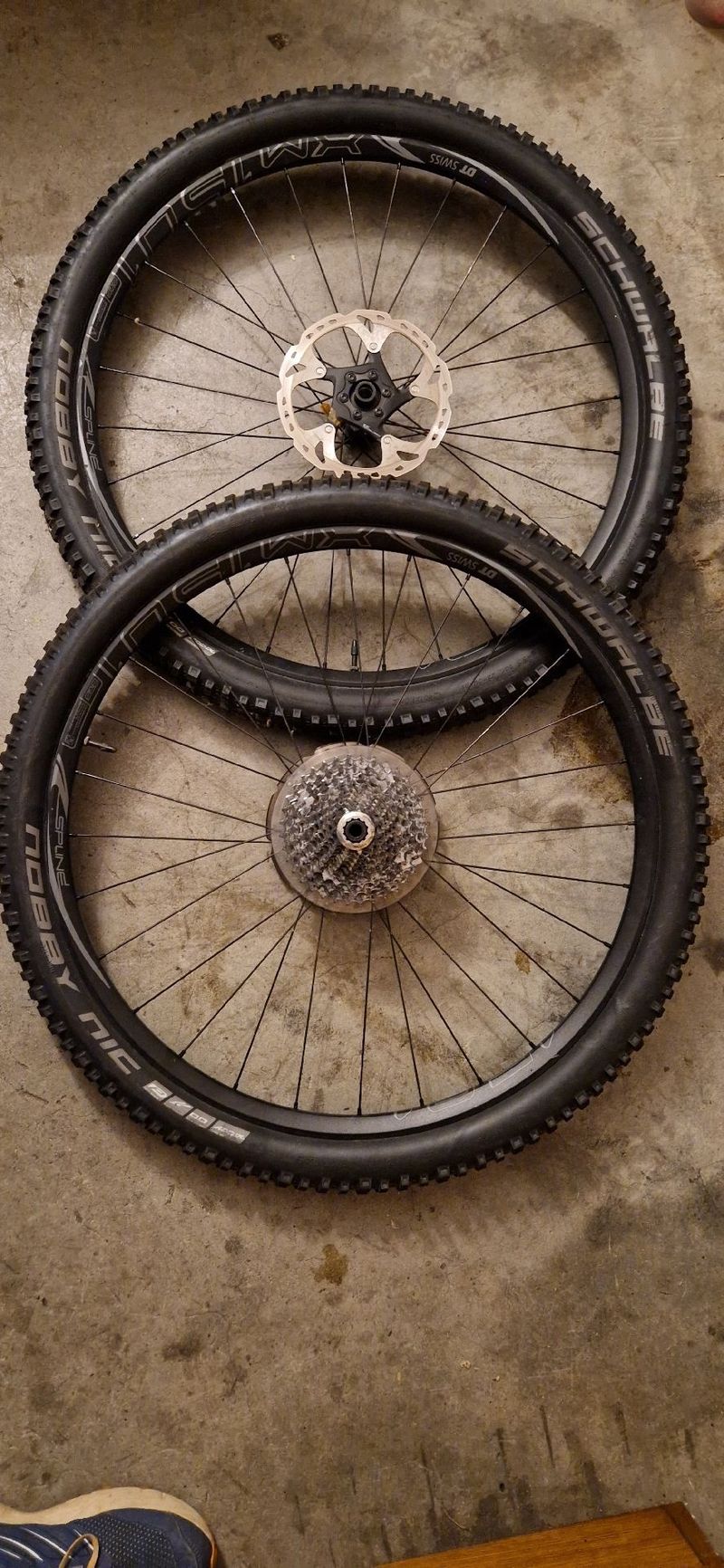 Gebrauchtes Dt Swiss 27, 5 gome 230mm 2018 Wheels