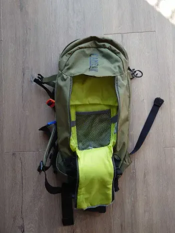 Used Camelbak T.O.R.O. Protector 8 Hydration Pack with spine protector CE2 bike — image 2 of 6
