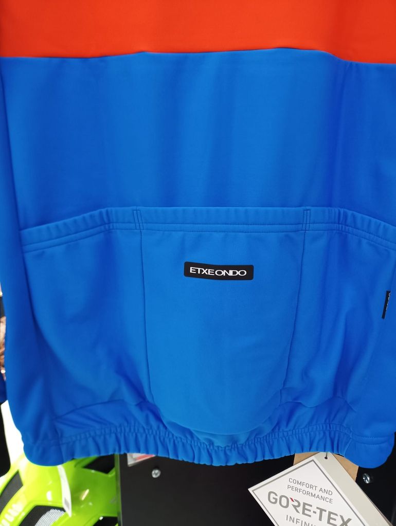 Used Etxeondo Lur Jacket 2024 bike — image 3 of 4