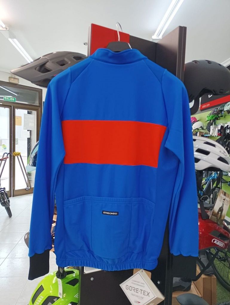 Used Etxeondo Lur Jacket 2024 bike — image 2 of 4