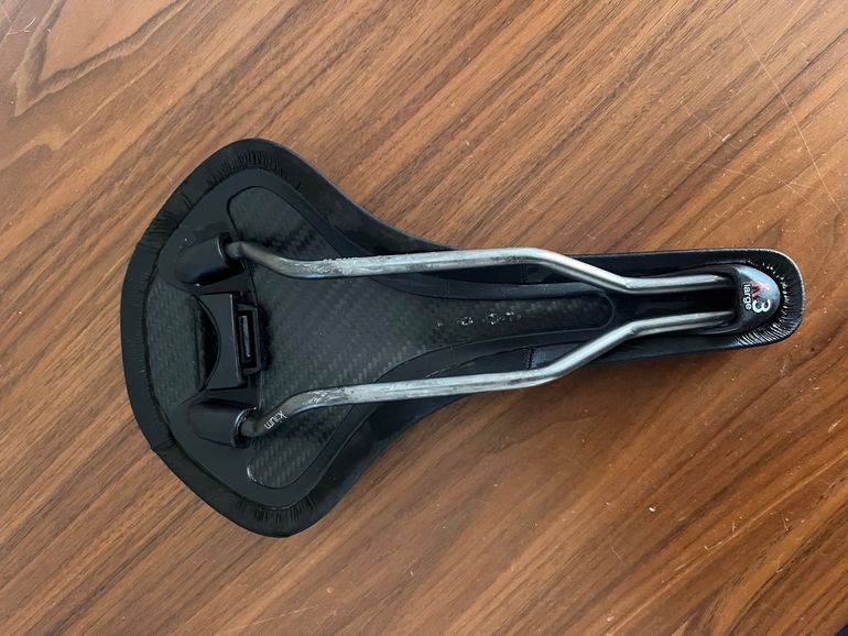 Used Fizik Antares R3 Large zadel 2020 bike — image 3 of 4
