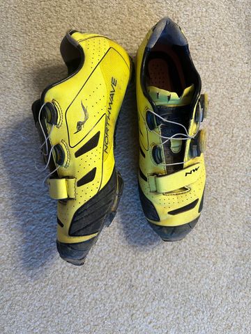 Použité Northwave Extreme XC gelb 39 Cycling Shoes
