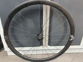Used palladium Velomann  33 Carbon Wheelset 2023 bike — image 2 of 4