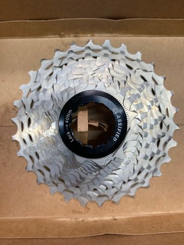 Použité Classified cassette 12 V 11-30 2024 Drivetrain & Pedals