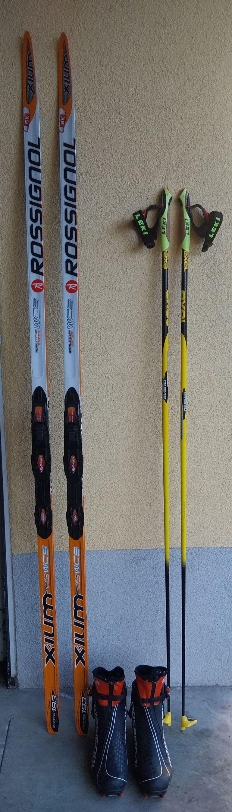 Used Rossignol Crosscountry Ski Shoes bike — image 1 of 4