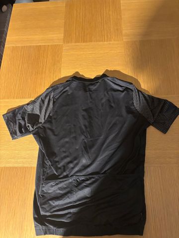 Używany Rapha RCC London Jersey 2024 bike — zdjęcie 2 z 2