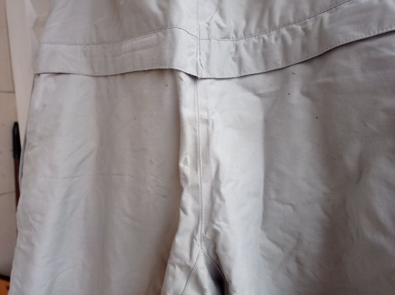Used Burton RONIN Snowboard Pants 2019 bike — image 3 of 6