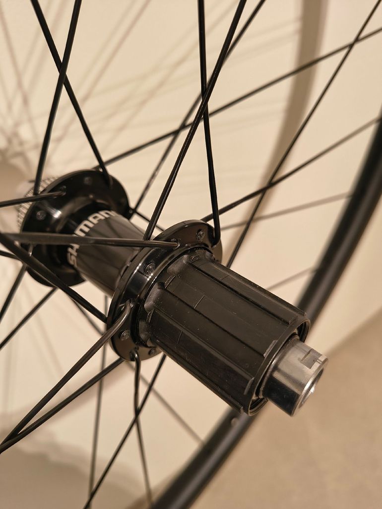 Used Shimano shimano rs710 c32 wielset 2025 bike — image 6 of 11