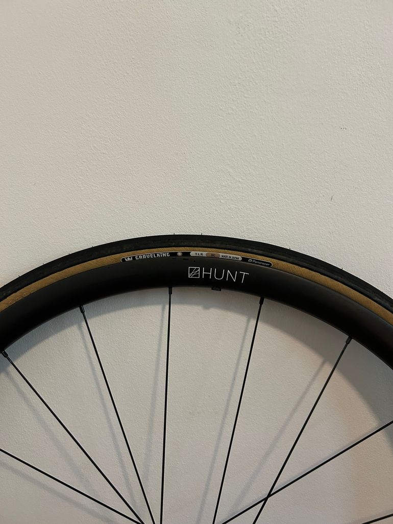 Used Hunt HUNT 30 Carbon Disc Wheelset bike — image 7 of 8