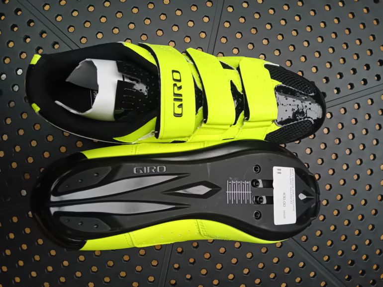 Used Giro Techne Highlight Yellow 2019 bike — image 3 of 3