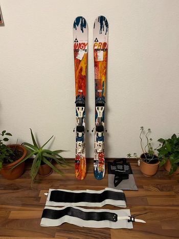 Used Fischer Fischer Twin-tip Touring Ski 135cm with Diamir S/M Binding bike — image 1 of 9