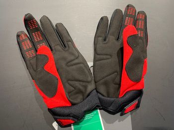 Used Fox Guanti  Dirtpaw Rosso Fluo 2025 bike — image 2 of 2