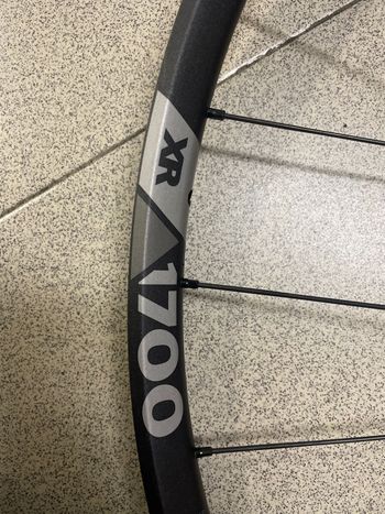 Used Dt Swiss xr1700 2025 bike — image 2 of 3
