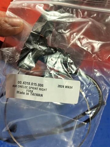 Used RockShox SID SL 2P 29" 100mm Fork 2025 bike — image 5 of 6