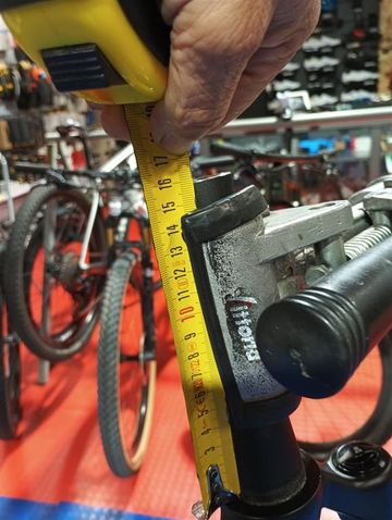 Used RockShox SID SL 2P 29" 100mm Fork 2025 bike — image 6 of 6