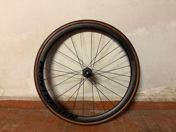 Used Trek Bontrager Aeolus Elite 35 TLR Disk ruota posteriore 2021 bike — image 3 of 4