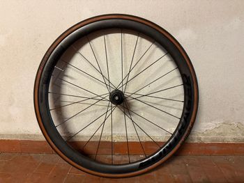 Used Trek Bontrager Aeolus Elite 35 TLR Disk ruota posteriore 2021 bike — image 4 of 4