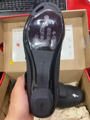 Used Specialized Body Geometry Road Cycling Shoes Size 43 bike — image 3 of 4