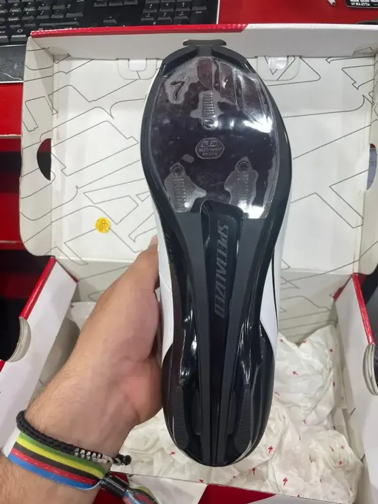 Used Specialized Body Geometry Sport RD 41 bike — image 2 of 4