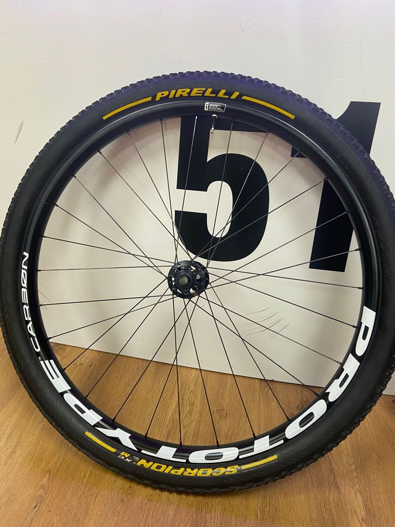Used PROTOTYPE Carbon Zero 2025 bike — image 3 of 5