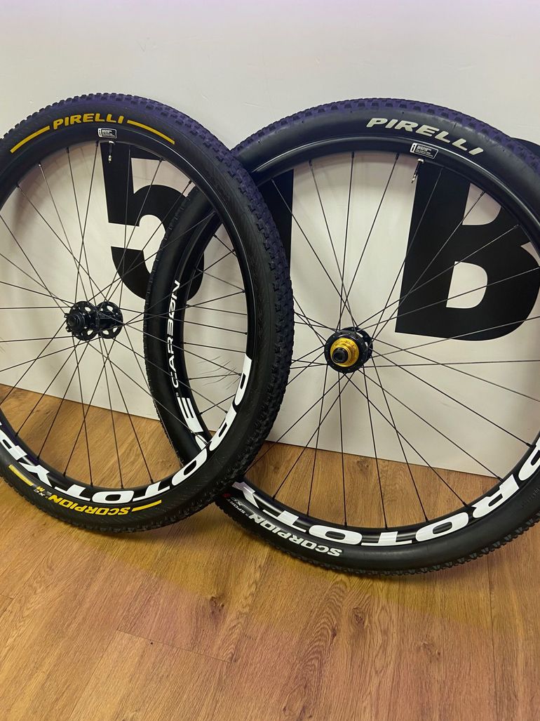 Used PROTOTYPE Carbon Zero 2025 bike — image 1 of 5