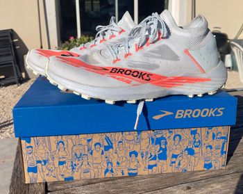 Used Brooks Brooks Catamount Agil Trailrunning Shoes 2024 bike — image 3 of 4