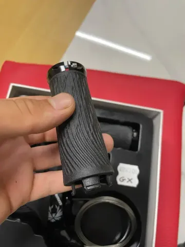 Tweedehands Sram GX Grip Shift 12-speed 2025 bike — afbeelding 3 van 5