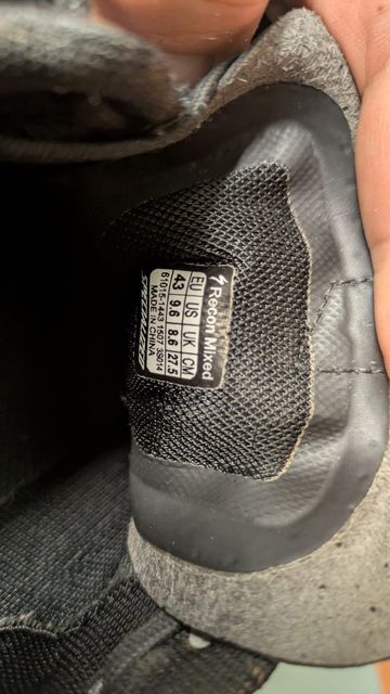 Used Specialized Recon Mixed Shoes bike — image 2 of 6