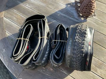 Specialized MTB banden 2022 Tyres & Tubes usato