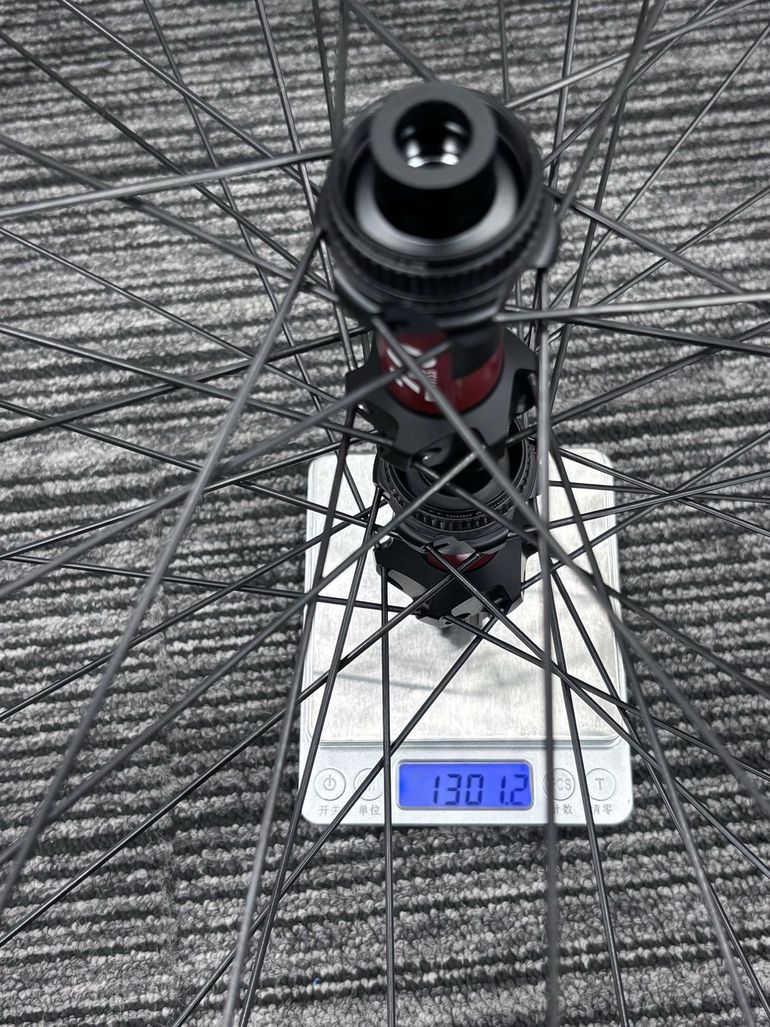 Used VERA carbon wheels ruedas carretera vera R45 2025 bike — image 2 of 4