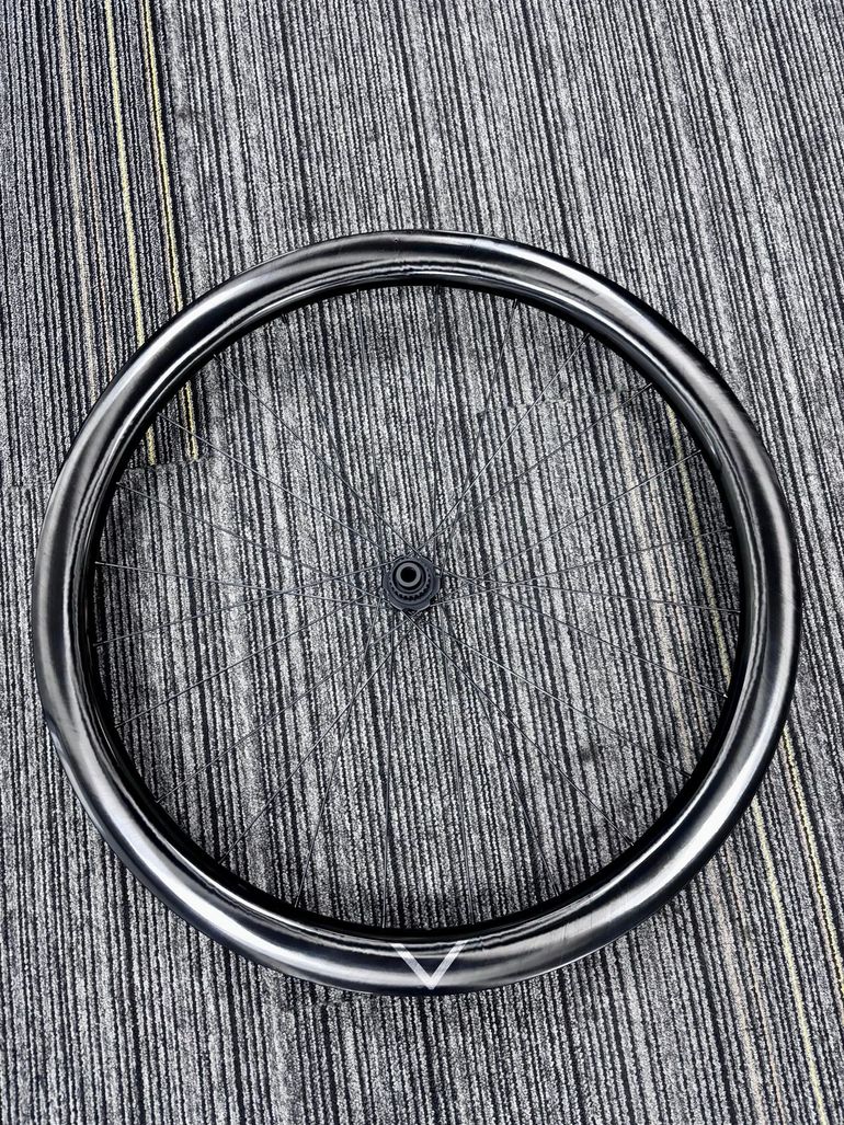 Used VERA carbon wheels ruedas carretera vera R45 2025 bike — image 4 of 4