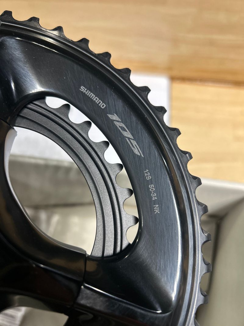 Shimano 105 Crankset 2025 Drivetrain & Pedals usato