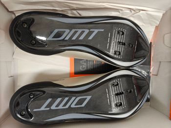 Used DMT Cycling KR30 sand/black size EU 45 / USA 11 1/2 2024 bike — image 4 of 4