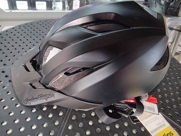 Gebrauchtes TLD Troy Lee Designs Flowline SE MIPS Helmet - S. Black 2025 Cycling Accessories